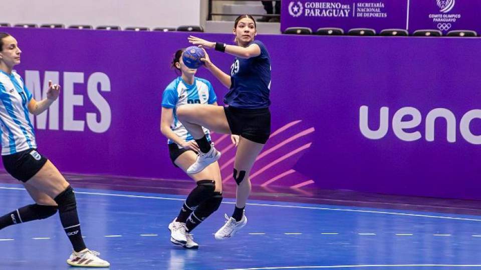 ISABELLA DE LEÓN MARCA 5 GOLES ANTE ESTADOS UNIDOS EN EL HANDBALL DE JPJ 